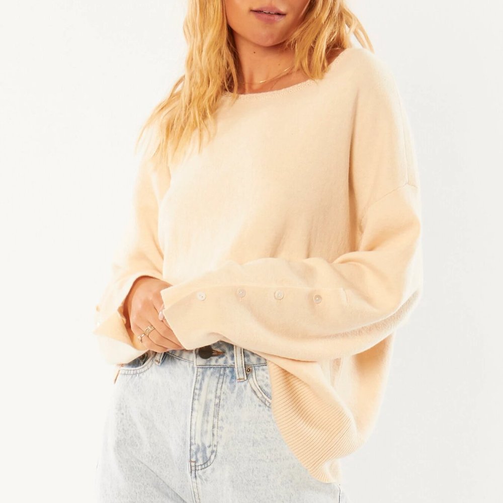 BRAND NEW Amuse Society Starshine long sleeve knit sweater